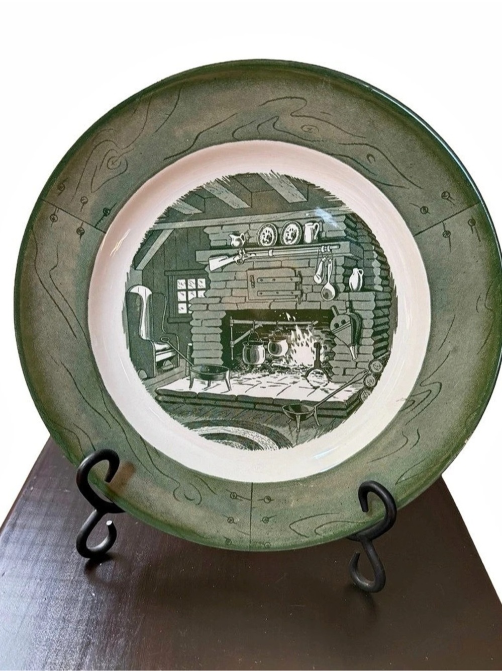 Royal Colonial Homestead Green & White Decorative Plate